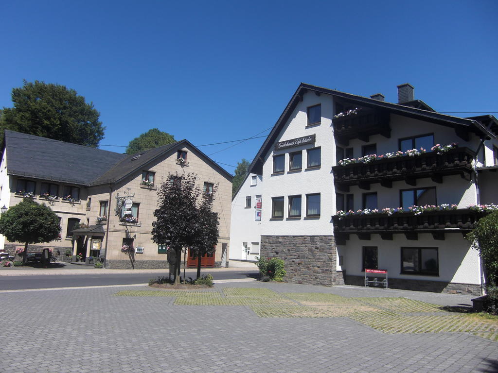 Hotel Restaurant Eifelstube Weibern Exterior foto