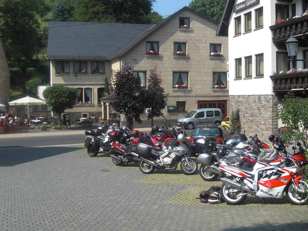 Hotel Restaurant Eifelstube Weibern Exterior foto