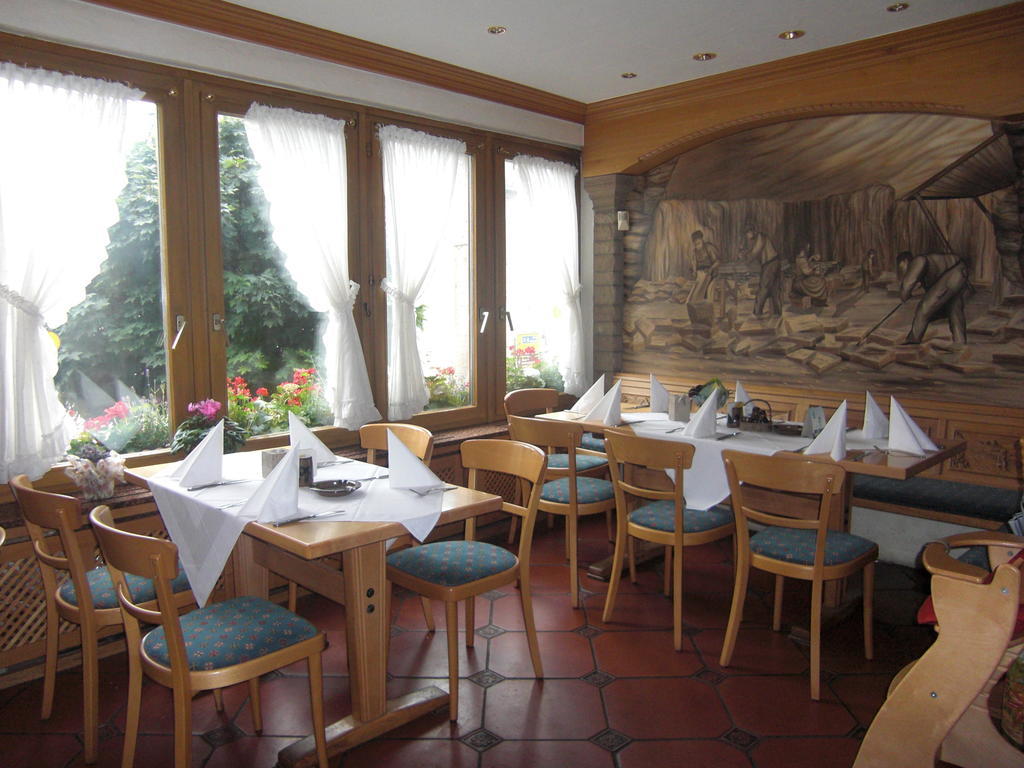 Hotel Restaurant Eifelstube Weibern Exterior foto